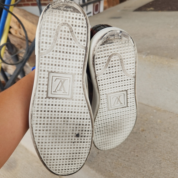 Luxury Monogram Canvas Sneakers Tennis Shoes - Picture 7 of 9